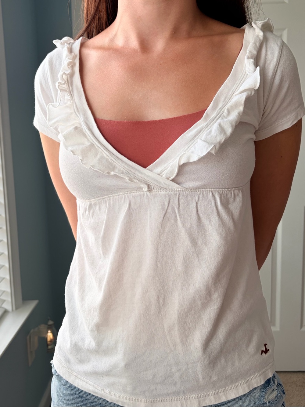 Rare Vintage Hollister Y2K White Ruffle Babydoll Knit Top Size Small